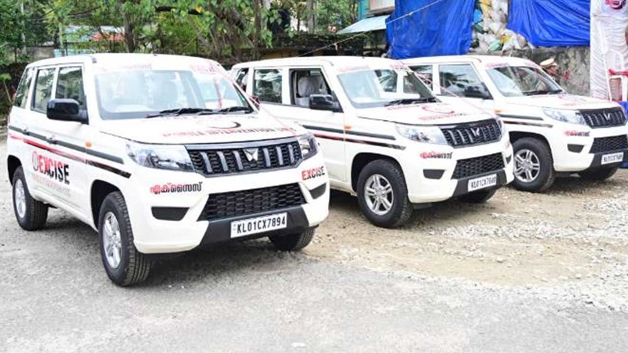 തൃശൂർ, എറണാകുളം, പാലക്കാട്, കോട്ടയം ജില്ലകളിലെ എക്സൈസ് ഉദ്യോഗസ്ഥർക്കിടയിൽ അനഭിലഷണീയമായ പ്രവണതകൾ വർധിക്കുന്നു; ‘ബാറുകളിൽനിന്നും ഷാപ്പുകളിൽനിന്നും ഉദ്യോഗസ്ഥർ മാസപ്പടി വാങ്ങരുത്’; അന്ത്യശാസനവുമായി എക്സൈസ് കമ്മീഷണർ