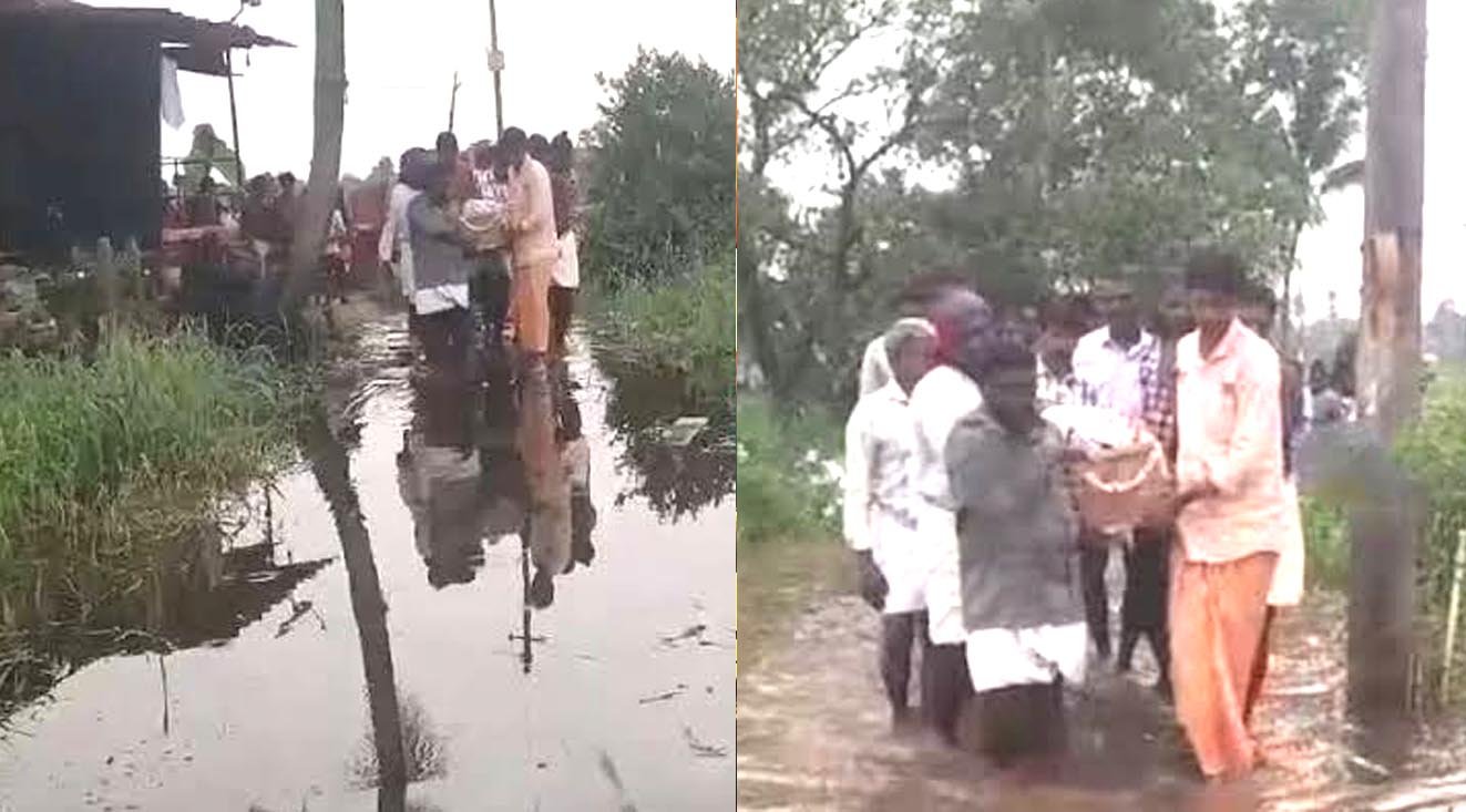 പെരുമഴയിൽ റോഡും പാലവും വെള്ളത്തിനടിയിൽ; മൃതദേഹം ചുമന്ന് വീട്ടിലെത്തിക്കേണ്ട ഗതികേടിൽ ബന്ധുക്കൾ; ദുരവസ്ഥ തിരുവല്ലയിൽ