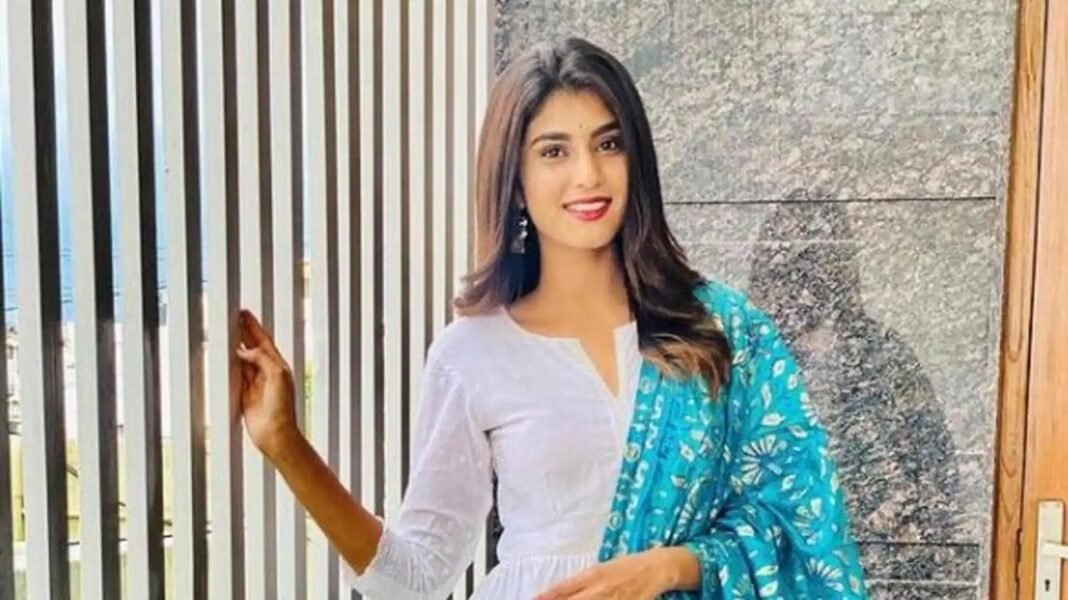 actor (1) Kannada actress Divya Suresh identified in hit-and-run case; police confirm car ownership and investigation continues.