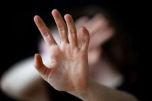 Police arrest suspect in Kasargod for attempting sexual assault on daughter; victim receives counseling.