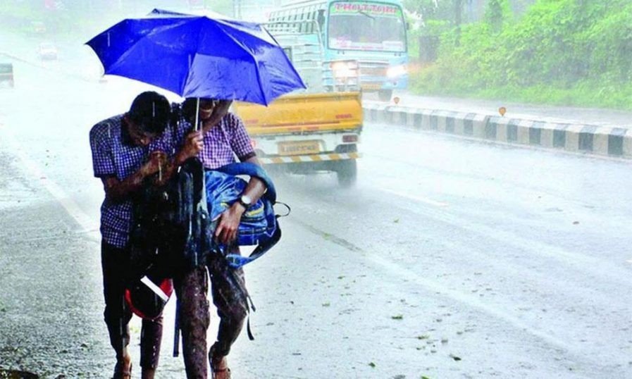 rain (1) Heavy rain lashes Thrissur district leading to holiday for all educational institutions announced by the District Collector.