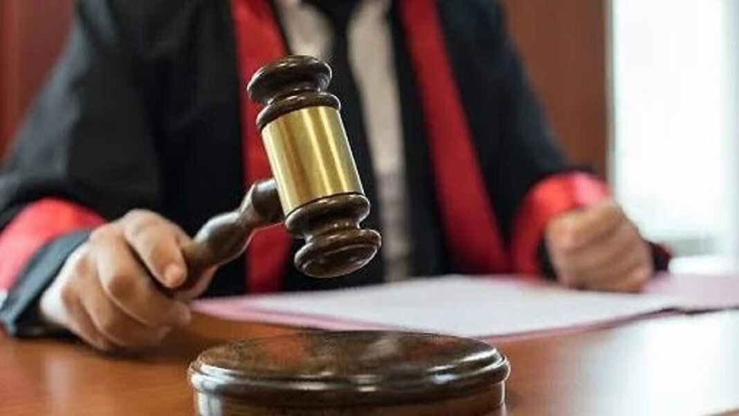 Damaged luxury car involved in drunk-driving accident in Abu Dhabi, subject of court-ordered compensation case.