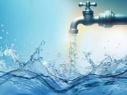 Emergency repair work underway at Thammanam drinking water tank in Kochi after structural damage to one compartment.