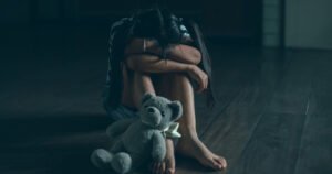 മകളുടെ സഹപാഠിയായ 11കാരിയെ