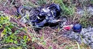 പ്രതിശ്രുത വധുവിനെ കാണാനായി പോയ യുവാവ് രണ്ടു ദിവസമായി കാണാമറയത്ത്; ആളൊഴിഞ്ഞ ചതുപ്പുനിലത്തിൽ അവശനിലയിൽ കണ്ടെത്തി