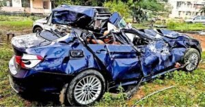 നിർത്തിയിട്ട തടിലോറിയിൽ കാറിടിച്ചുകയറി; മെഡിക്കൽ വിദ്യാർഥിനി മരിച്ചു, 2 പേർക്ക് ഗുരുതര പരുക്ക്