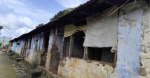 ഇടുക്കിയിലെ പൂട്ടിയ തോട്ടങ്ങളിലെ തൊഴിലാളികൾക്ക് ഇനി ചോർന്നൊലിക്കാത്ത കെട്ടിടങ്ങളിൽ അന്തിയുറങ്ങാം