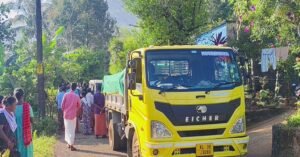 ഉരുൾ പൊട്ടൽ മേഖലയിൽ പാറ ഖനനത്തിന് അനുമതി നല്കി; ലോറി തടത്തു നാട്ടുകാർ