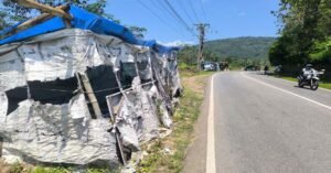 തിരഞ്ഞെടുപ്പ് മറയാക്കി: മറയൂരിൽ വഴിയോരക്കട മാഫിയ പ്രാചീന നിർമിതികൾ നശിപ്പിക്കുന്നതായി പരാതി