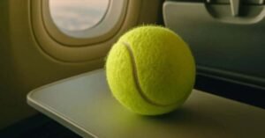 ദീർഘദൂര യാത്രകളിൽ ഒരു ടെന്നീസ് ബോൾ കൂടെ കരുതണം എന്നു പറയുന്നത് എന്തുകൊണ്ടെന്നറിയാമോ ? ഇതാണ് കാരണം: