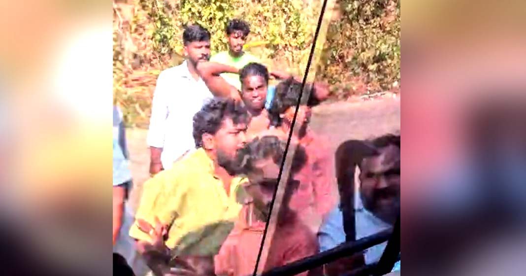 മൂന്നാറിൽ വടിവാളുമായി വിനോദസഞ്ചാരികൾക്ക് നേരെ ആക്രമണം; നാലുപേർക്ക് പരിക്ക്: കേസെടുത്തു