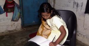 കൃത്രിമകൈ ലഭിച്ചിട്ടില്ല; പുതുവർഷം വന്നിട്ടും സ്കൂളിൽ പോകാൻ കഴിയാതെ വിനോദിനി