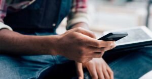 വാട്സാപ്പിൽ വരുന്ന ആ ക്ഷണക്കത്ത് തുറക്കും മുൻപ് ഒന്നറിഞ്ഞിരിക്കുക, ജീവിതം മാറ്റിമറിക്കാൻ കരുത്തുള്ള ഒരു അതിഥിയാവാം അതിനുള്ളിൽ !