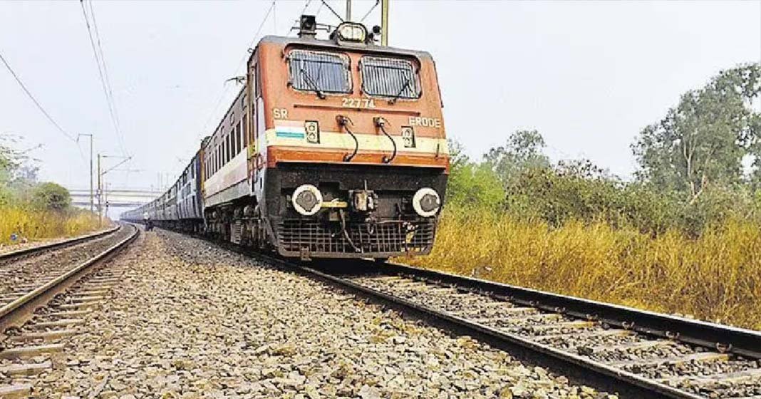 പ്രണയനൈരാശ്യത്തിൽ റെയിൽവേ ട്രാക്കിൽ ജീവനൊടുക്കാൻ ശ്രമം; കോഴിക്കോട് സ്വദേശിക്ക് രക്ഷകരായി കേരള പോലീസ്