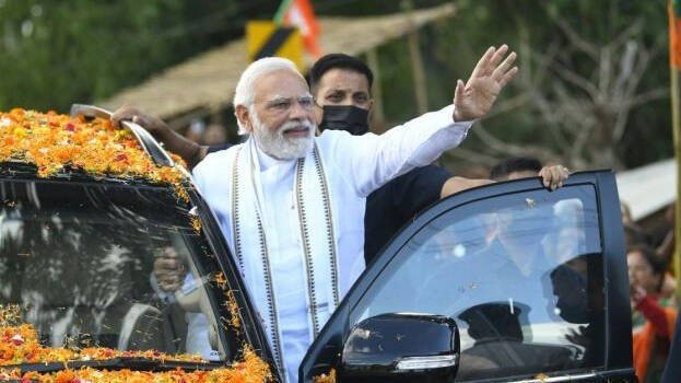 Map of Kochi city showing traffic diversions and VVIP route for Prime Minister's visit.