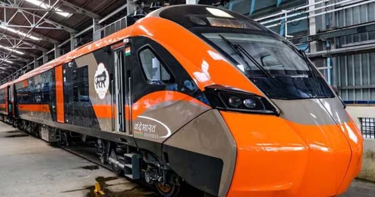 വന്ദേഭാരതിൽ മോശം ഭക്ഷണം; കാറ്ററിങ് കമ്പനിക്ക് 50 ലക്ഷം പിഴ; വന്ദേഭാരതിലെ കരാർ റദ്ദാക്കി