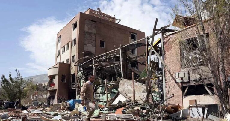 ടെഹ്‌റാനിൽ വ്യോമാക്രമണം; 13 മരണം: പശ്ചിമേഷ്യയിൽ യുദ്ധഭീതി ഒഴിയുന്നില്ല